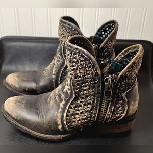 Circle G Women's Short Boot Round Toe Brown